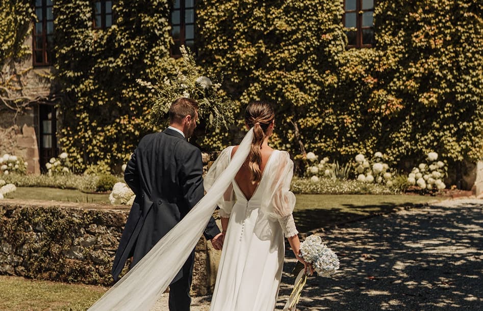 Weddings and celebrations Couple entering the altar