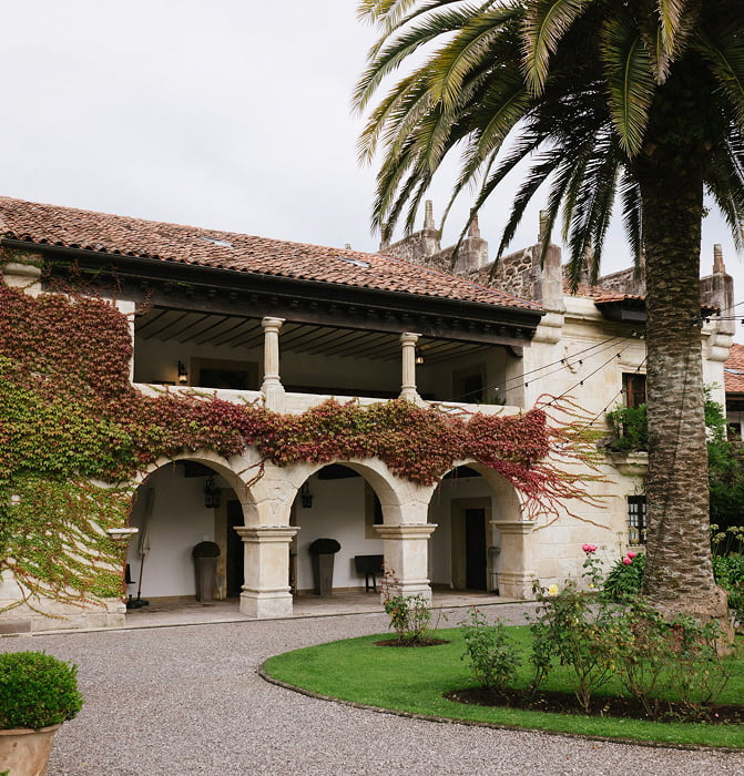 The palace Exterior view of the façade of the main building