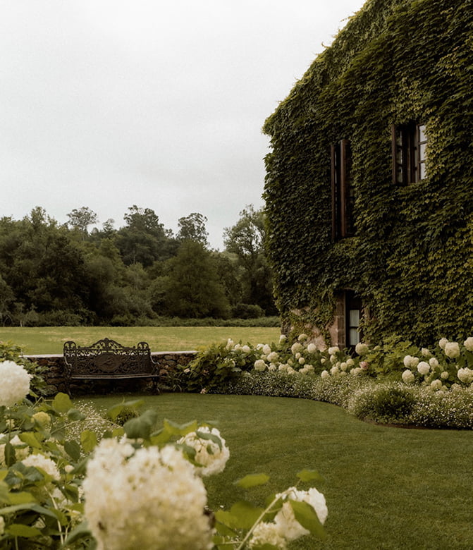 Venue | Exterior spaces 2 Detail of one of the corners of our gardens
