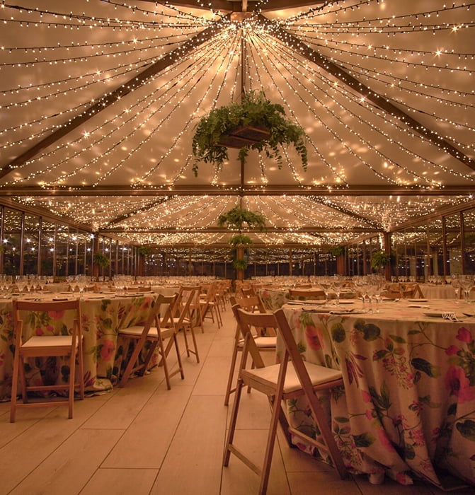 Glazed lounge 6 Glass lounge at night, beautifully illuminated