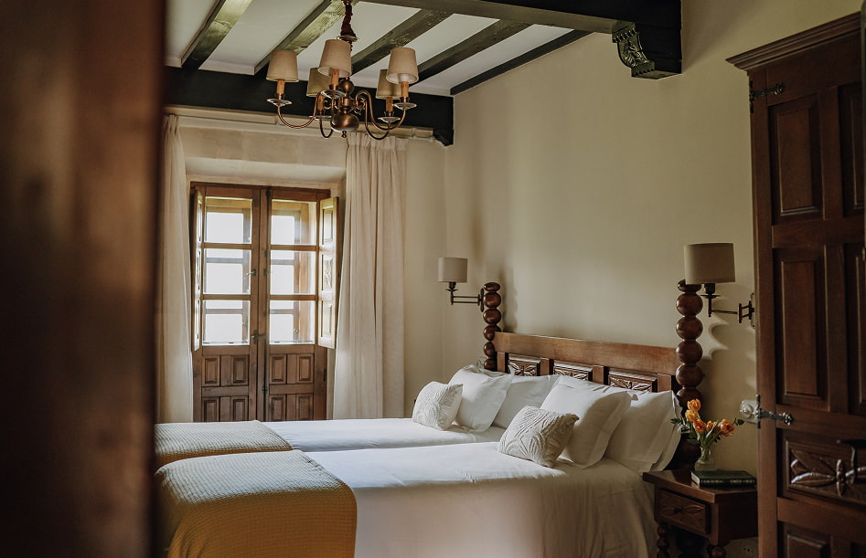 Superior Double 5 Room with two twin beds side by side