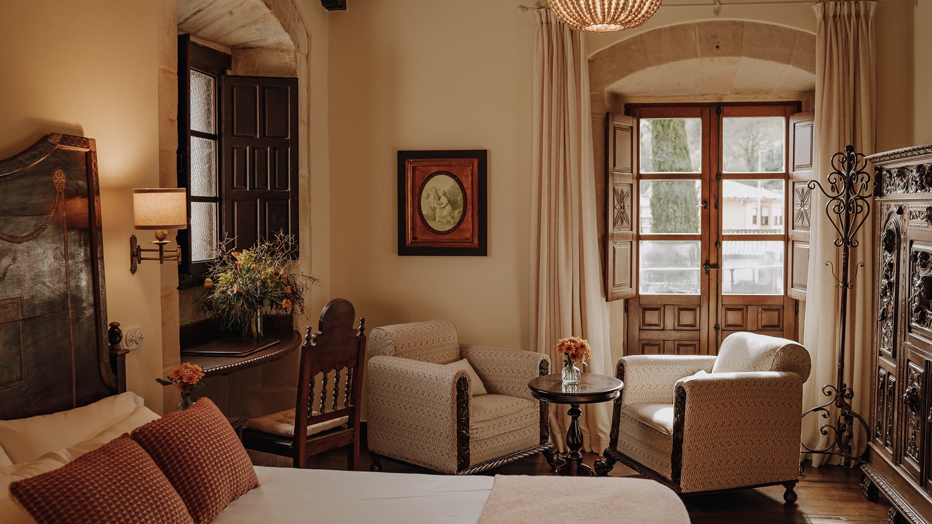 Boutique Hotel Cantabria Una de las bonitas habitaciones de Hotel Palacio de Caranceja